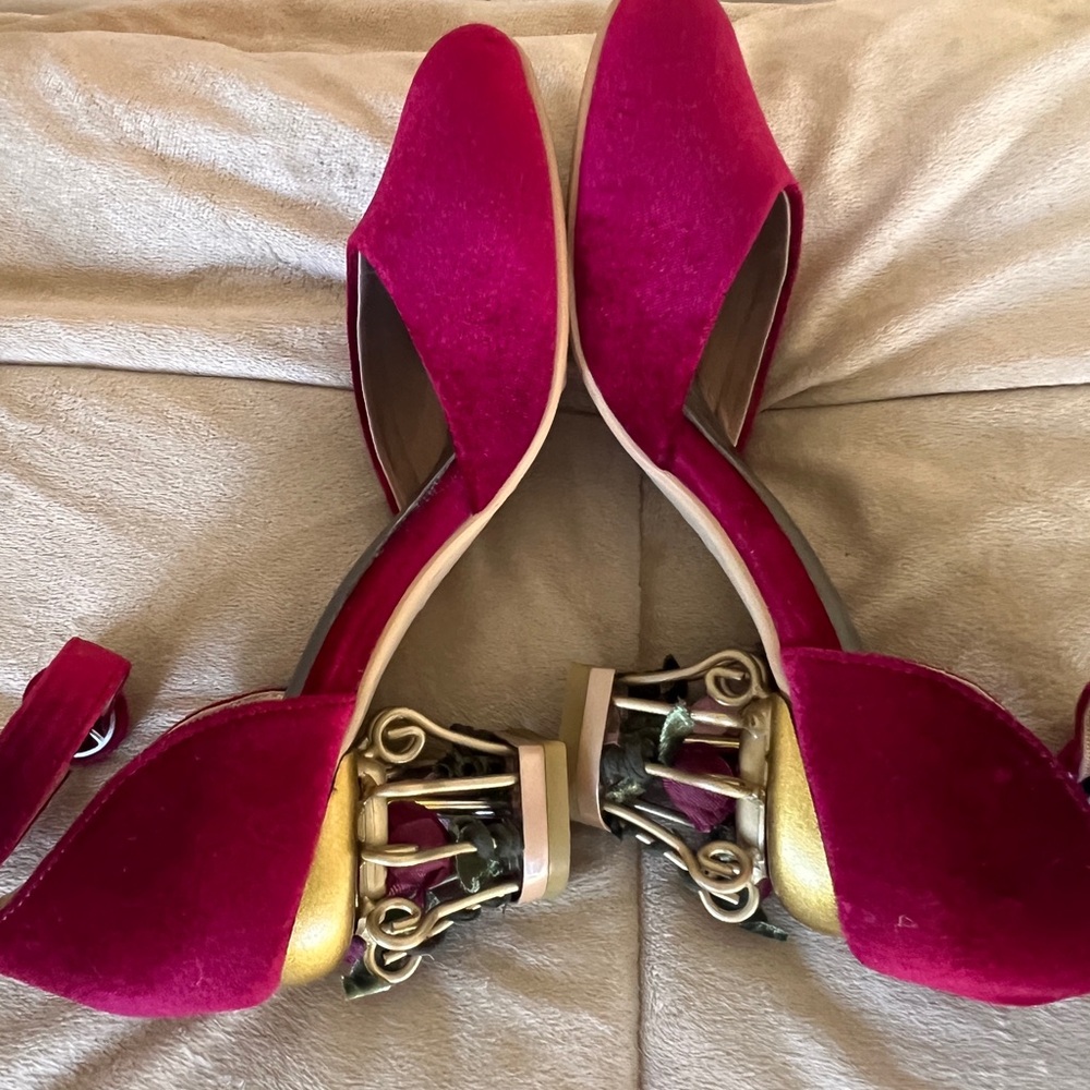 Elegant Velvet Heels with Gold Accents